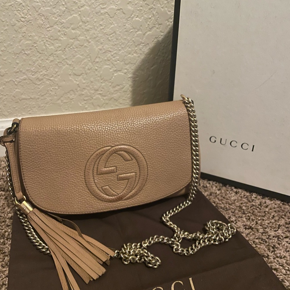 Gucci Soho GG Pebble Crossbody Bag